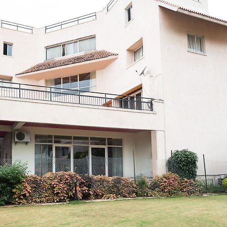 Treebo Fort Club Hyderabad Exterior photo